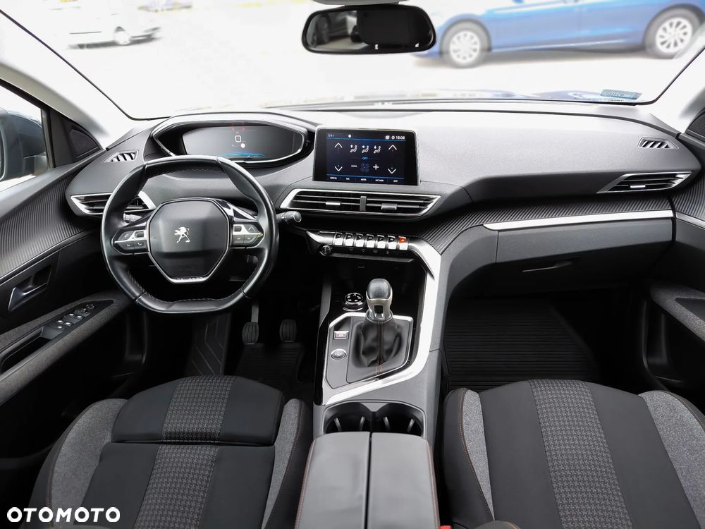 Peugeot 3008 1.2 PureTech Active S&S - 11