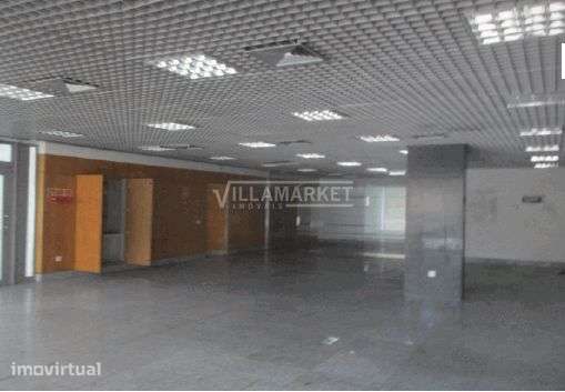 Loja da banca com 330m² situada em Rossio a Sul do Tejo junto a Estrad - Grande imagem: 3/9