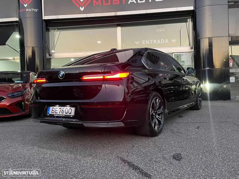 BMW 740 d xDrive Pack Desportivo M Pro - 4