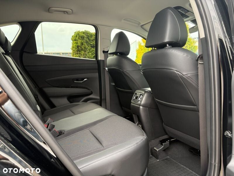 Hyundai Tucson 1.6 T-GDi HEV Executive 2WD - 14