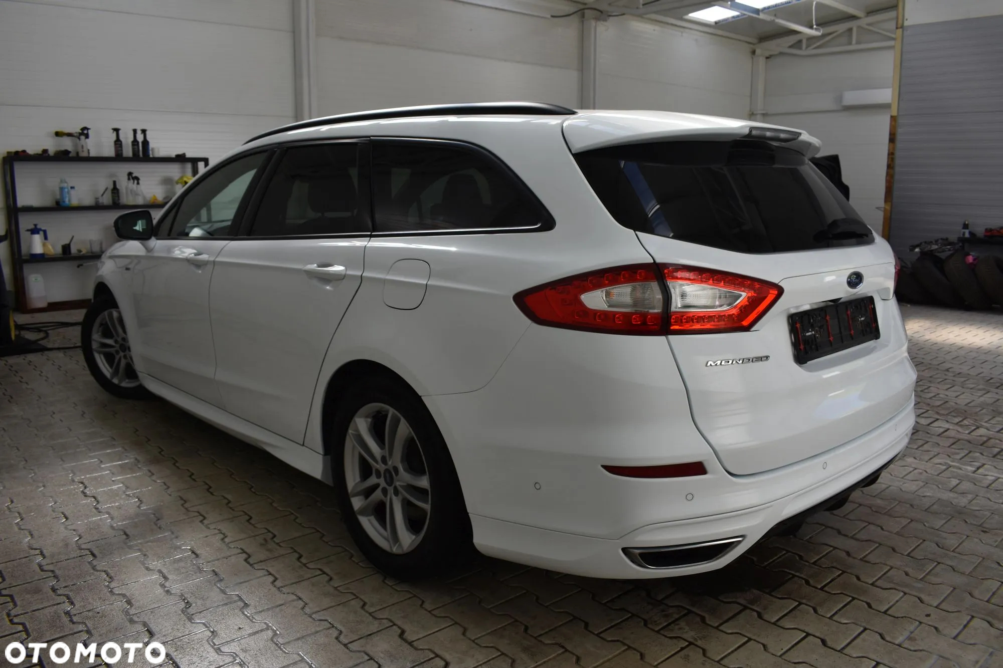 Ford Mondeo Turnier 2.0 TDCi Start-Stopp ST-Line - 12