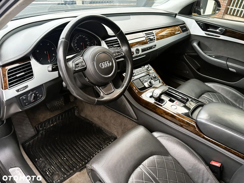 Audi A8 - 14
