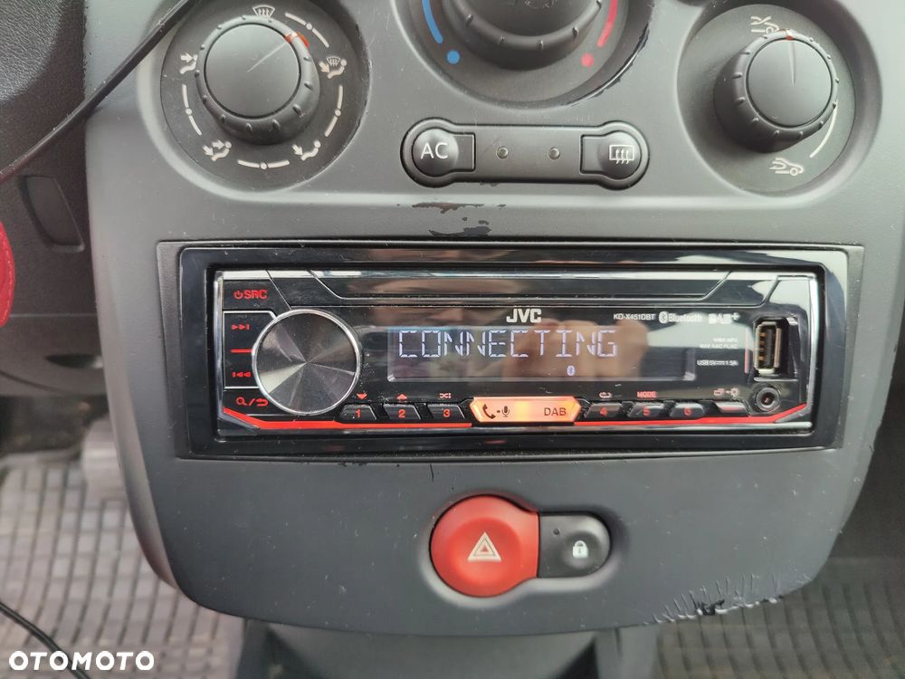 Renault Clio 1.2 16V 75 Dynamique - 14