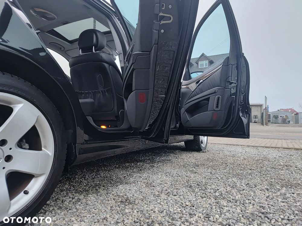 Mercedes-Benz Klasa E 500 Avantgarde Sport Edition - 14