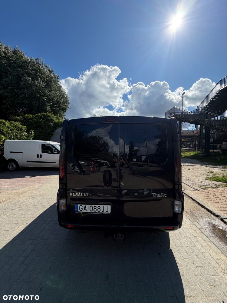 Renault Trafic Passenger - 6