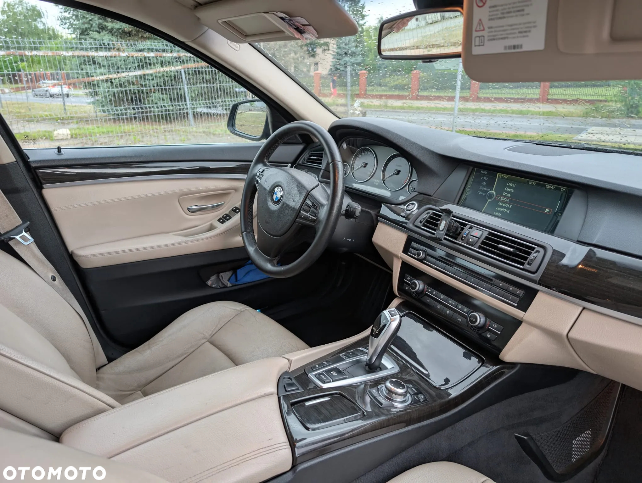BMW Seria 5 530d xDrive Touring - 17