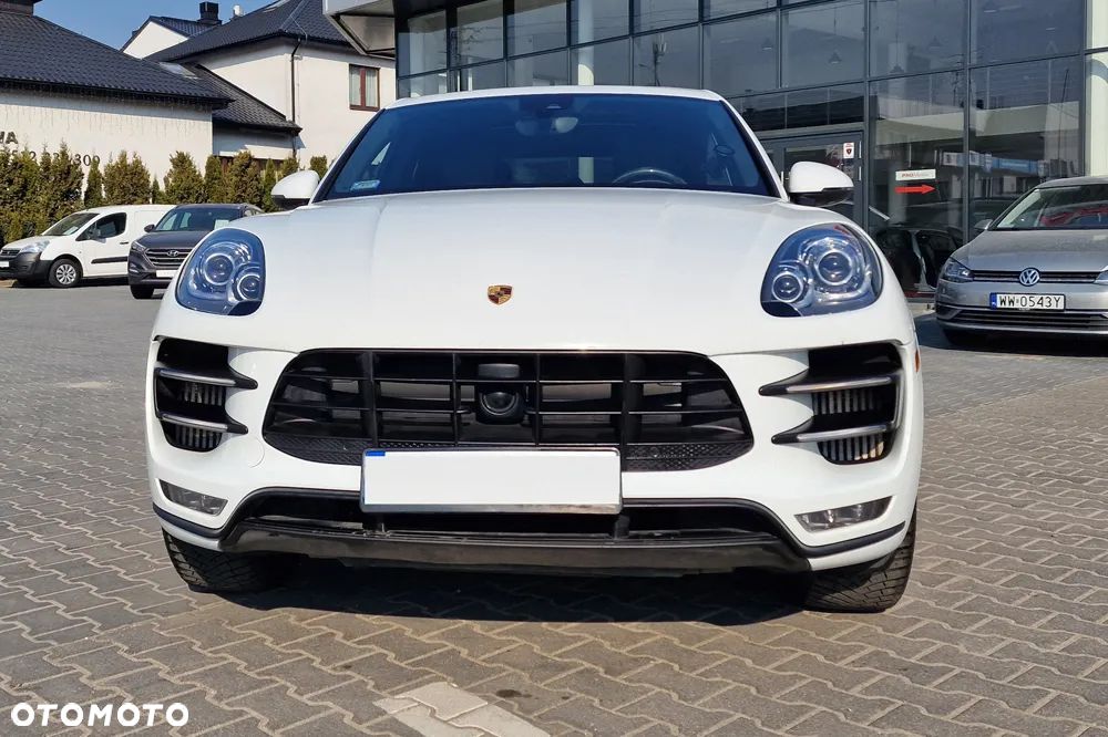 Porsche Macan Turbo PDK - 1