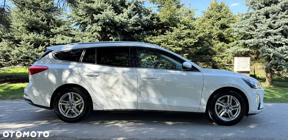 Ford Focus 1.0 EcoBoost Titanium - 6