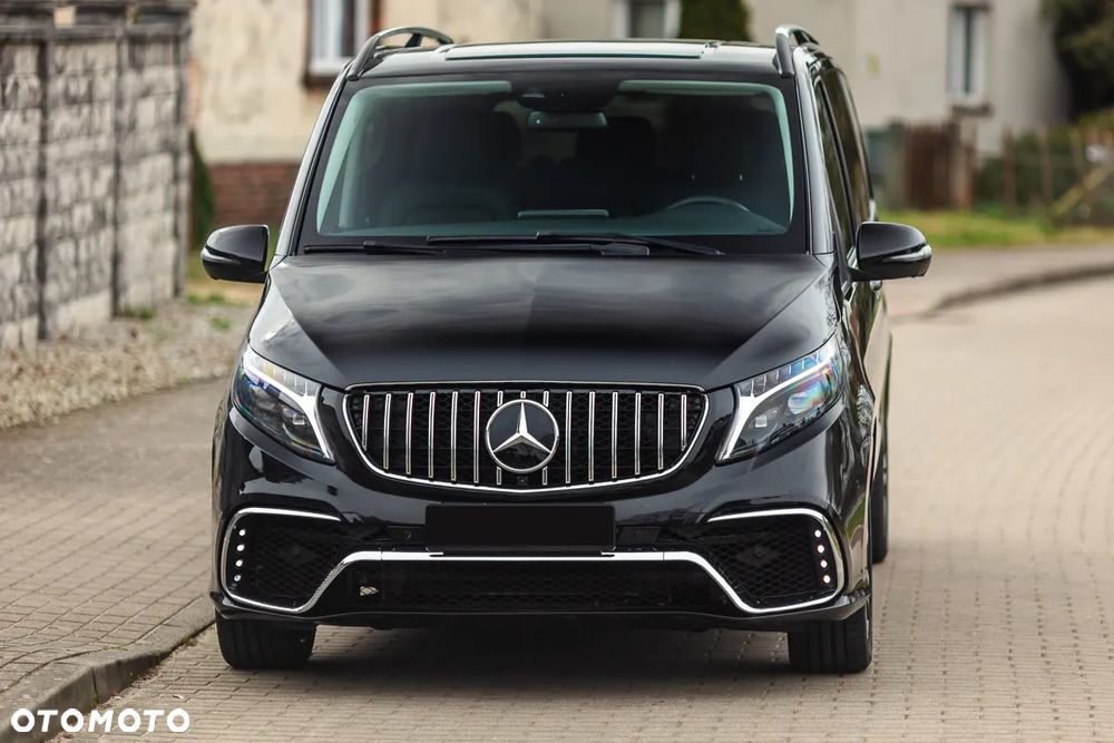 Mercedes-Benz Klasa V 300 d extralang 4Matic 9G-TRONIC Avantgarde - 2