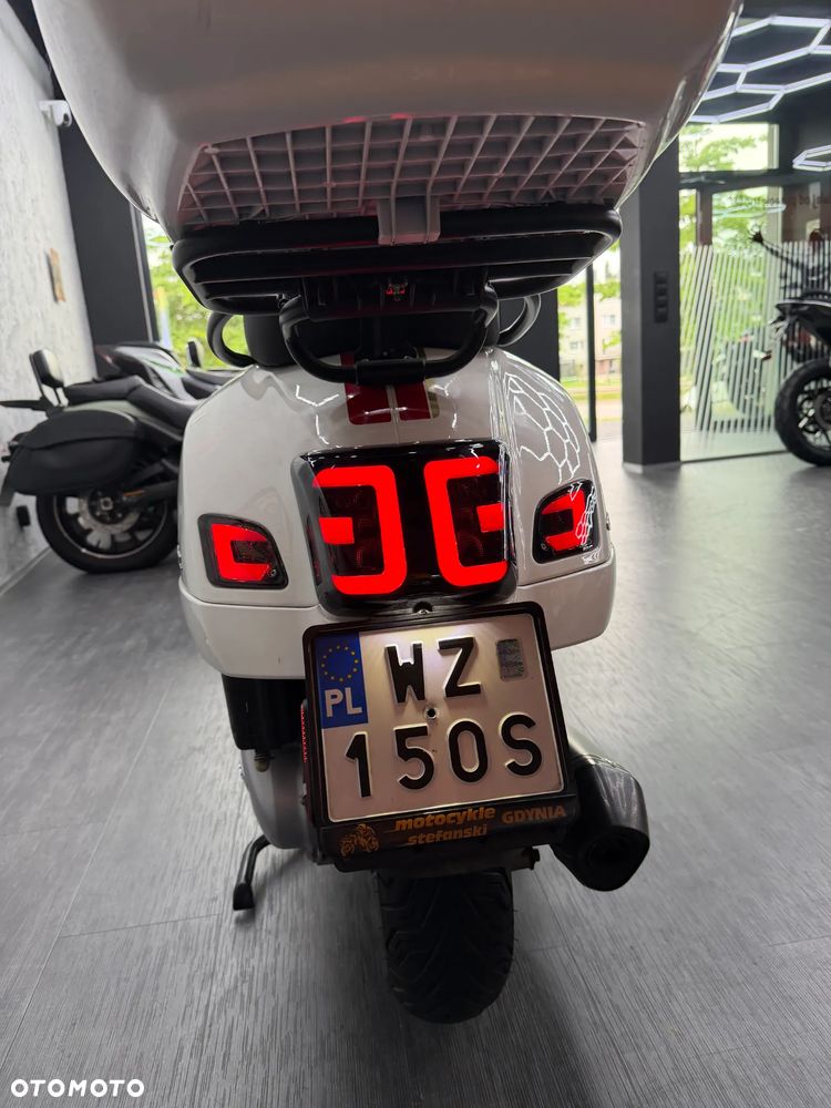 Vespa GTS - 19