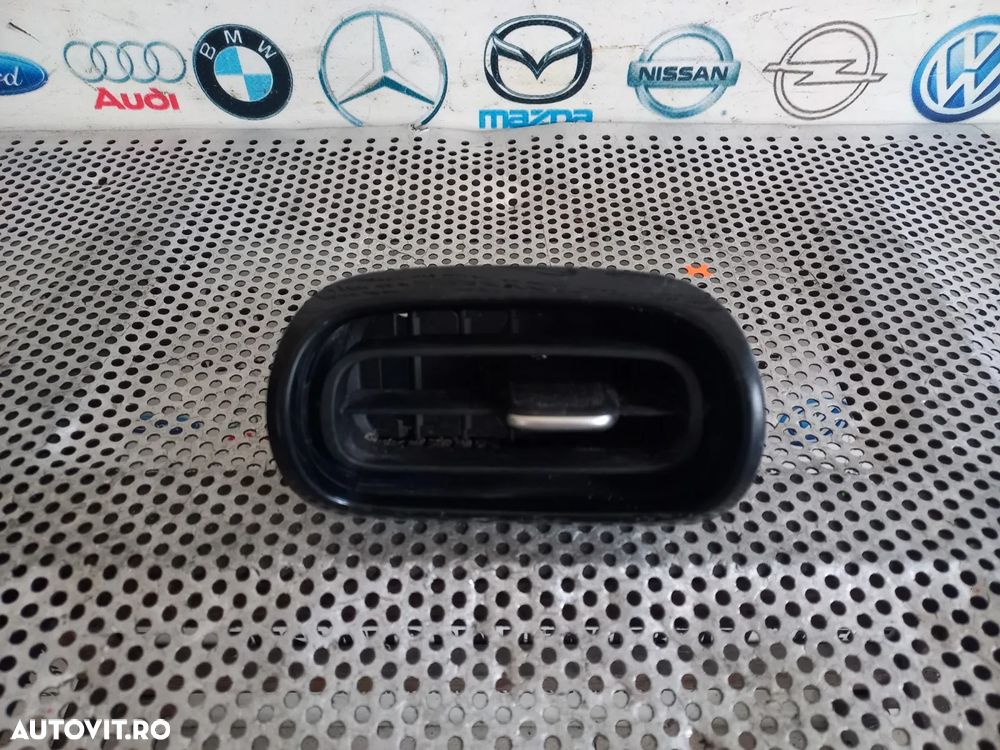 Grila Ventilatie Bord Dreapta Toyota Yaris Cross An 2020-2021-2022-2023-2024 Volan Stanga Europa - 7