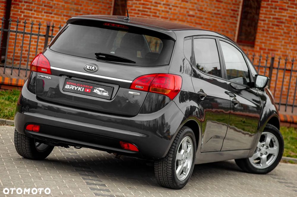 Kia Venga 1.6 CVVT Platinum Edition - 12