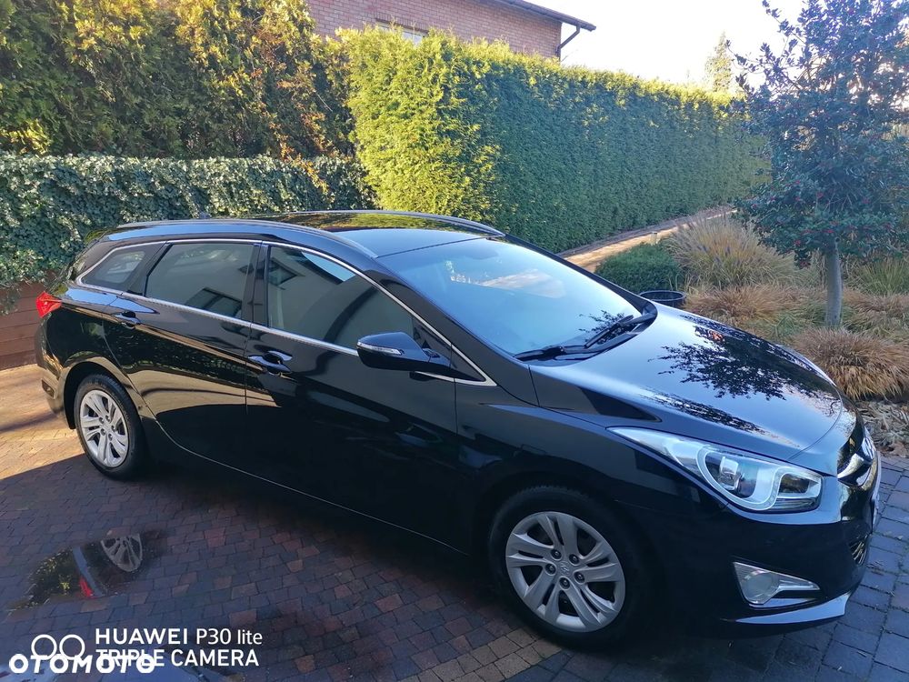 Hyundai i40 Kombi blue 1.6 Trend - 10