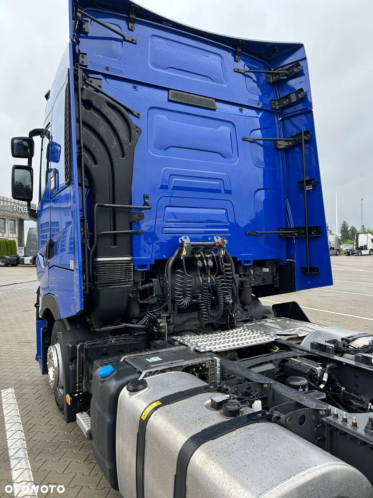 Renault Renault Trucks T HIGH T4X2 X-LOW 13L E6 - 4