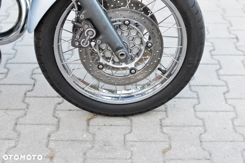 BMW R - 8