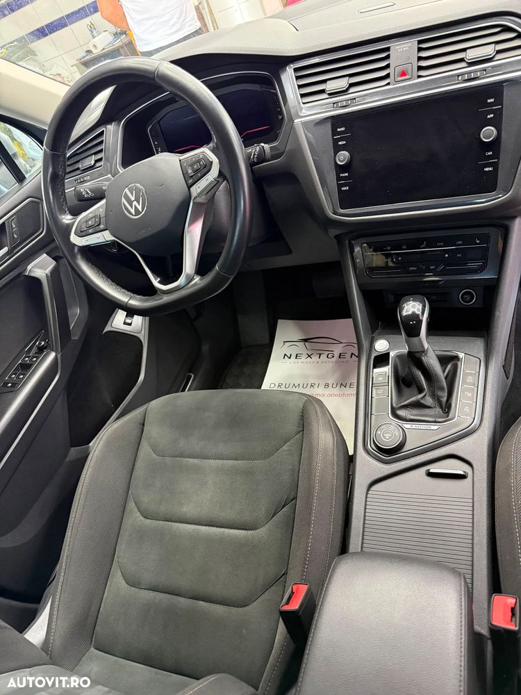 Volkswagen Tiguan 2.0 TDI 4Mot DSG Elegance - 9