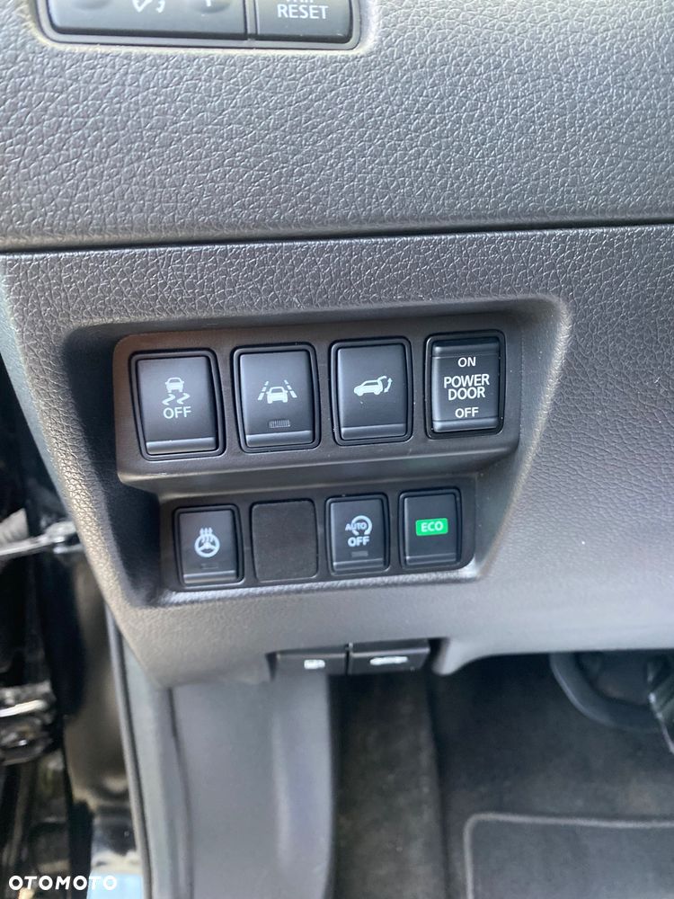 Nissan X-Trail 2.0 dCi ALL-MODE 4x4i Xtronic Tekna - 23