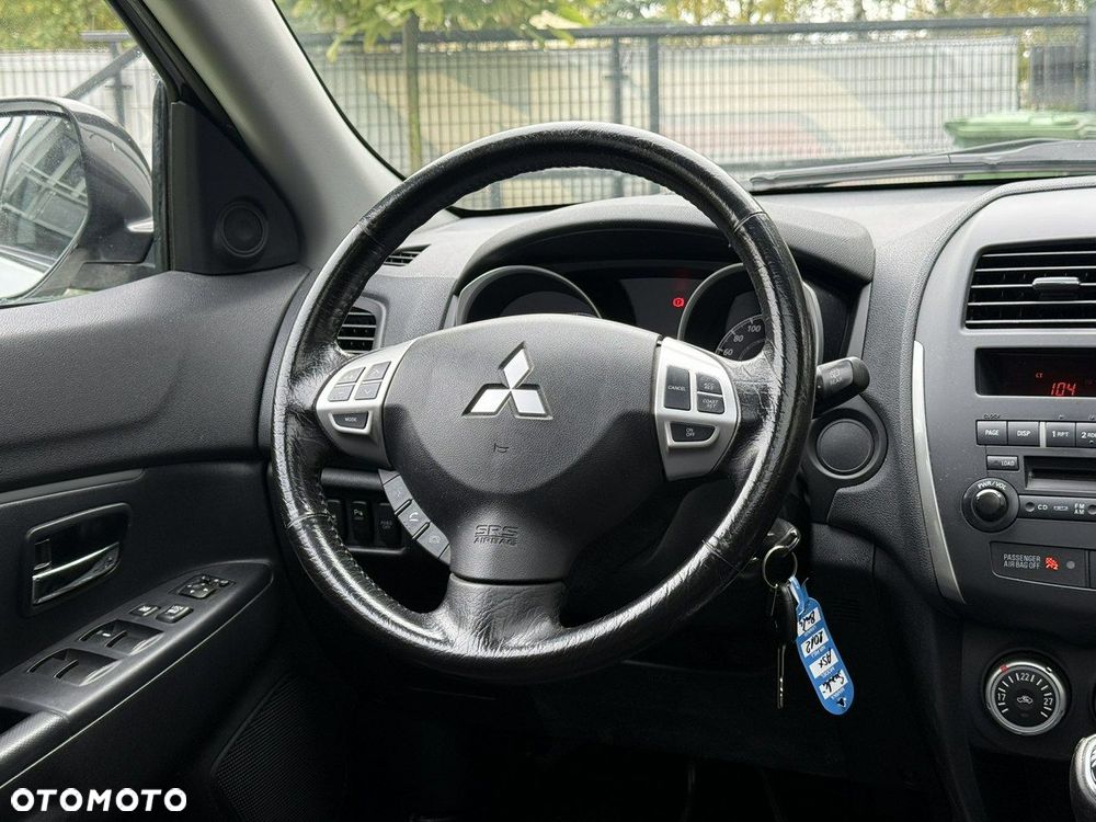 Mitsubishi ASX - 12