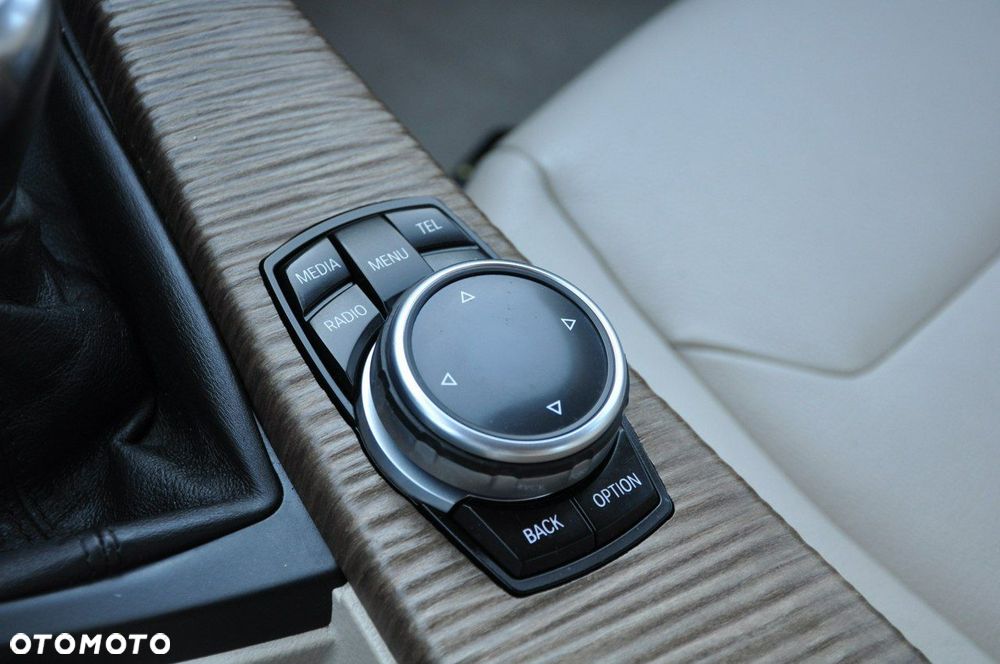 BMW Seria 3 - 36