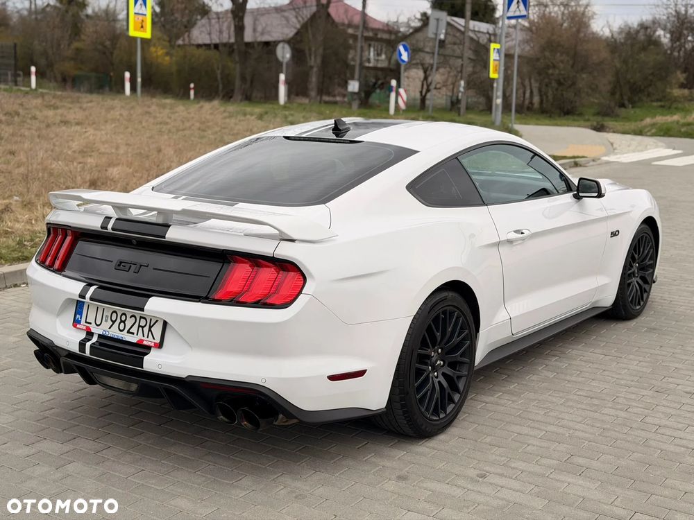 Ford Mustang - 5