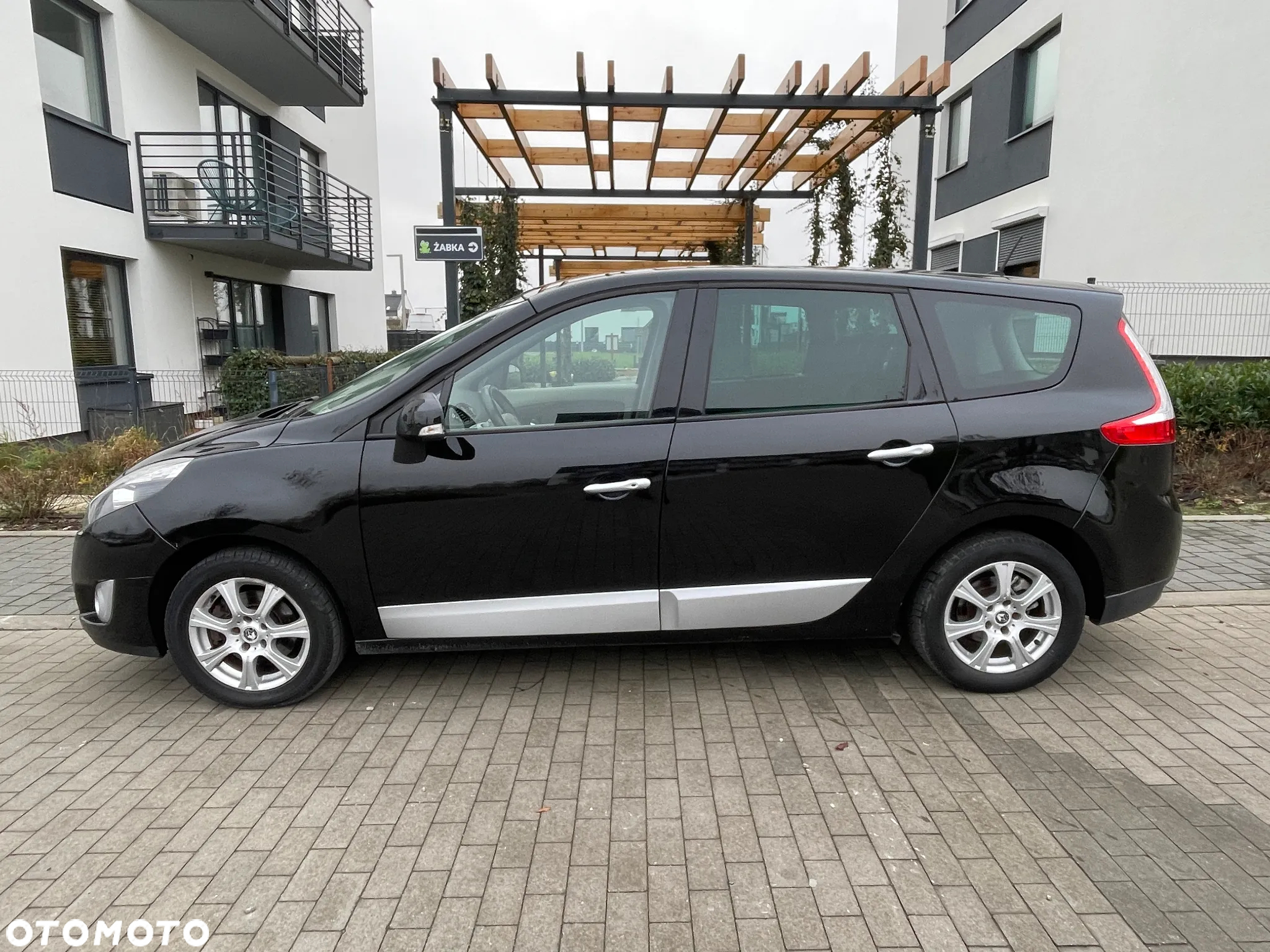 Renault Grand Scenic Gr 1.9 dCi Bose Edition - 5