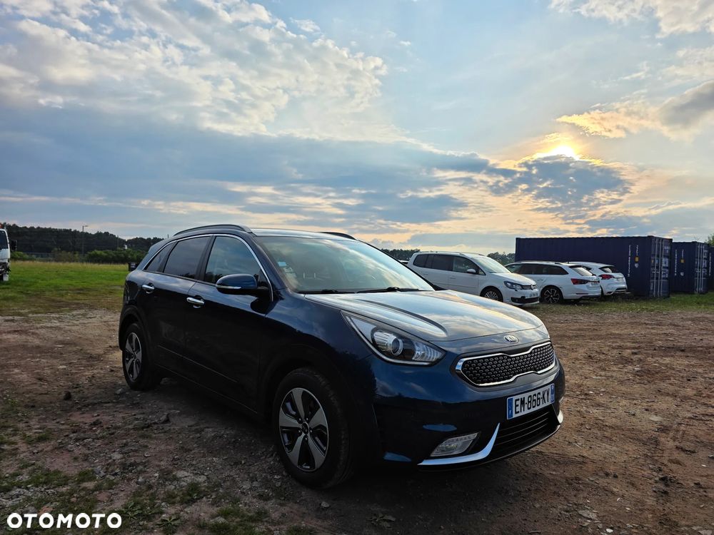 Kia Niro 1.6 GDI Hybrid M - 3