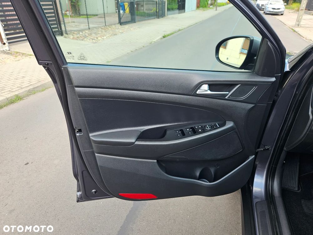 Hyundai Tucson blue 1.6 GDi 2WD Navi - 34