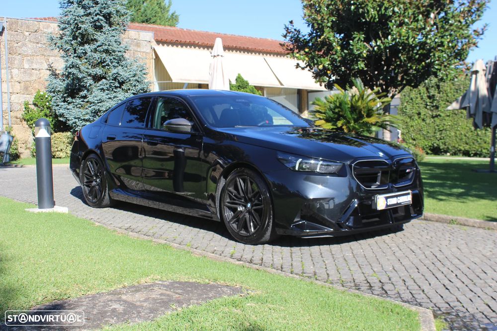 BMW M5 xDrive - 10