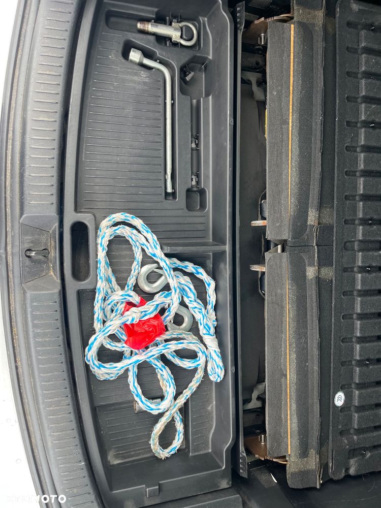 Mazda 5 2.0 CD Sport - 12