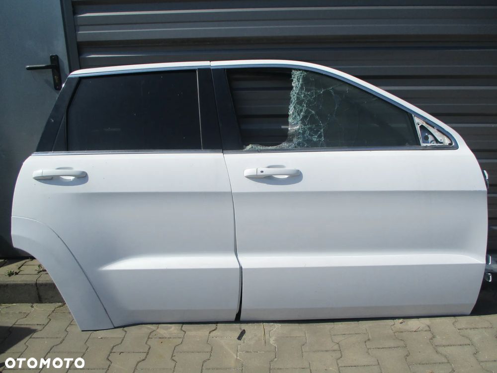 JEEP GRAND CHEROKEE WK2 IV SRT 2014-DRZWI PRAWE PRZEDNIE PRZÓD BIAŁE PW7 - 1