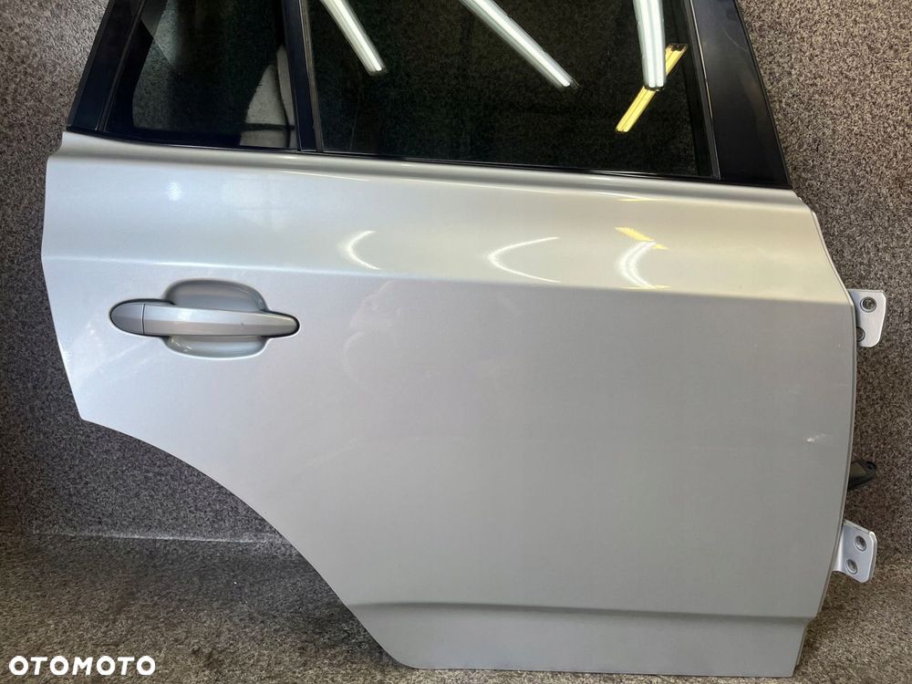 Drzwi prawy tyl tylne klamka 354/7 TITANSILBER METALLIC BMW X3 E83 110umFe - 8
