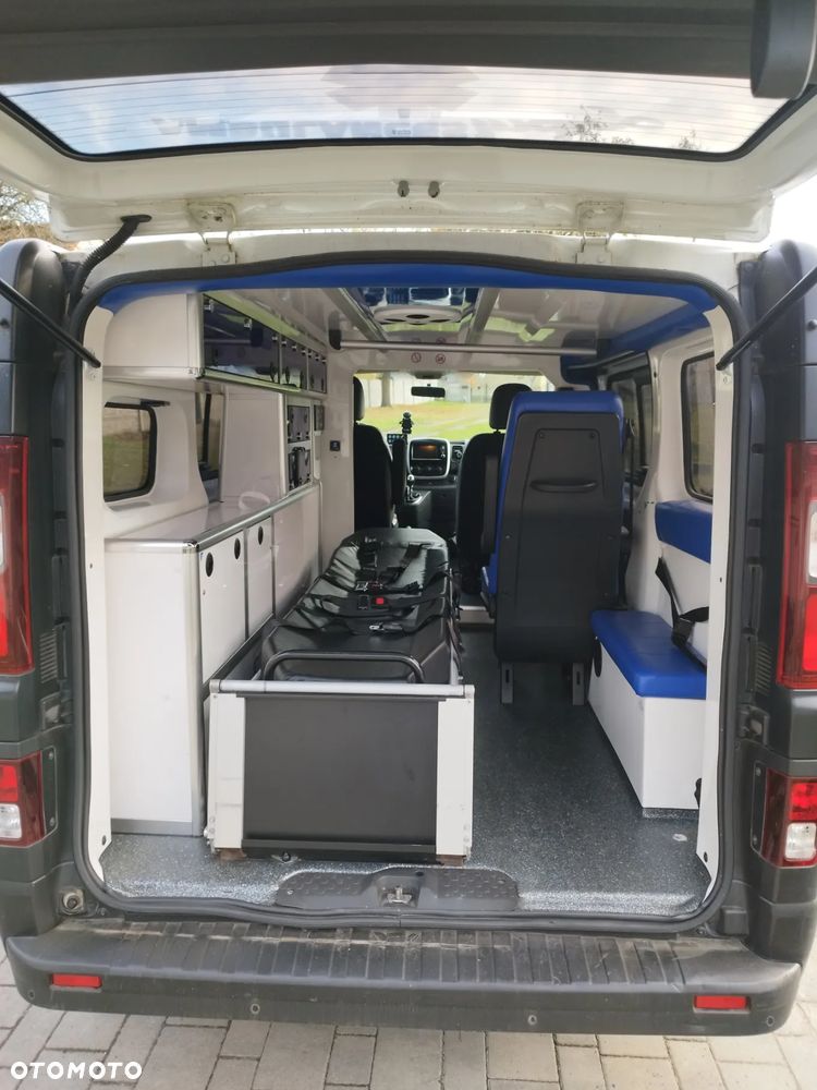 Renault Trafic - 12
