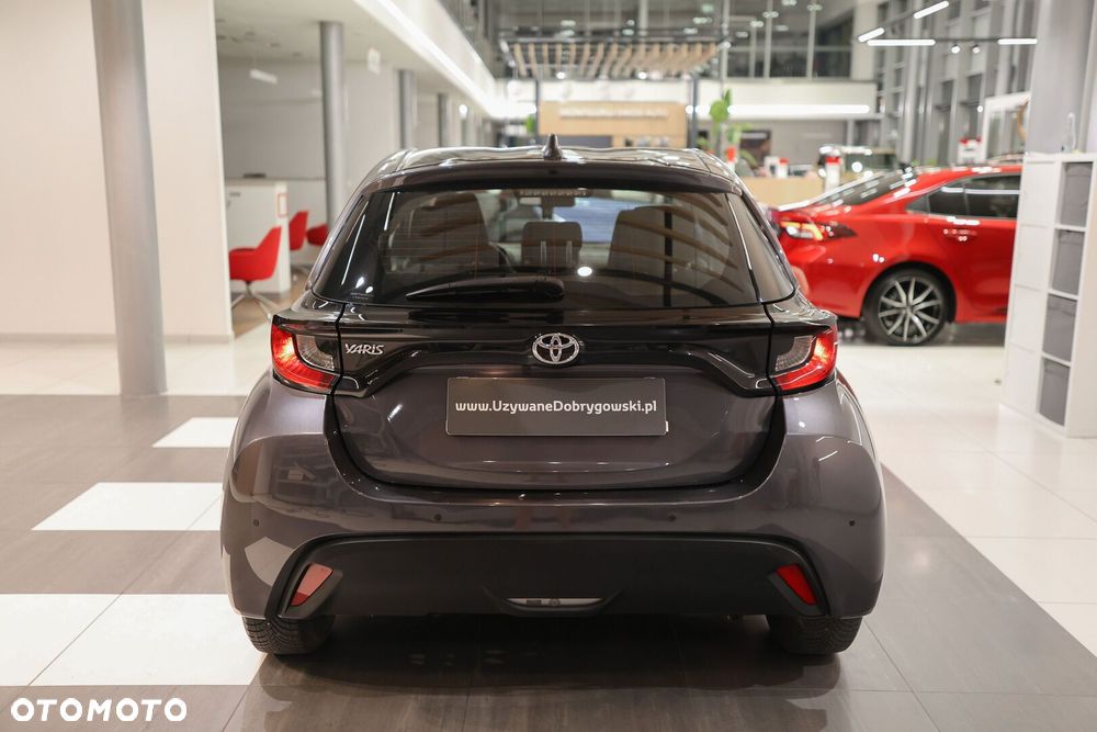 Toyota Yaris - 5