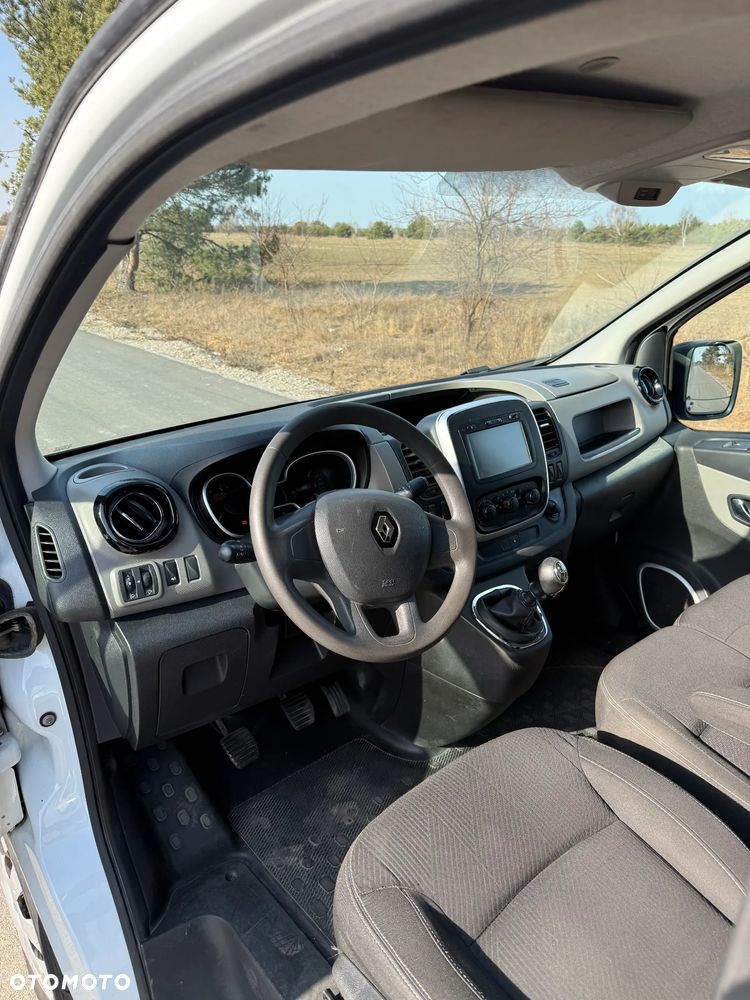 Renault Trafic - 15