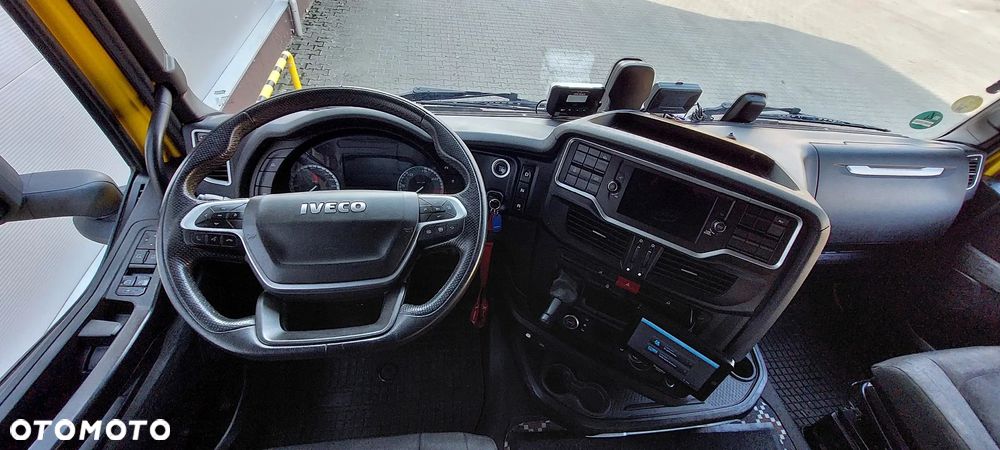 Iveco S-WAY - 15