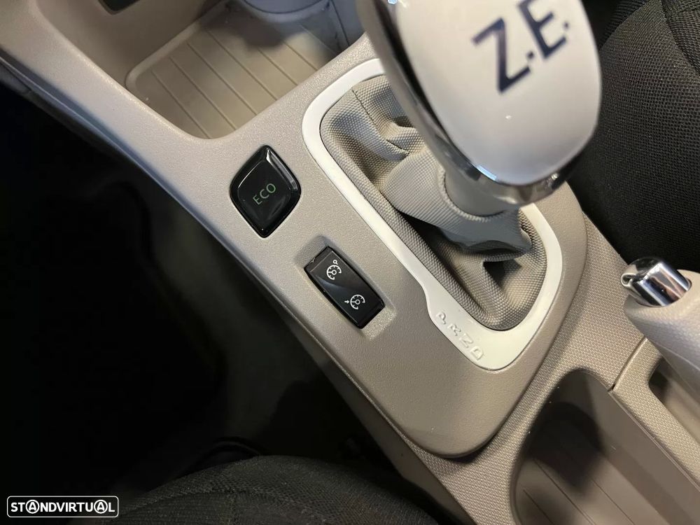 Renault Zoe (c/ Bateria) 41 kwh Life - 31