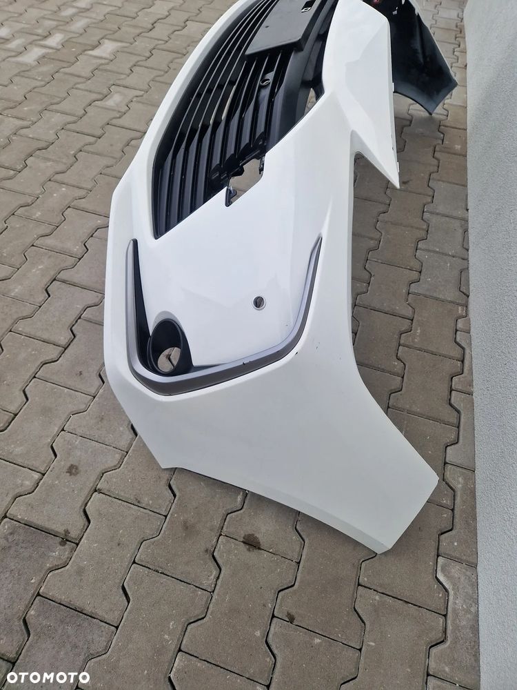 Zderzak Toyota Corolla XII E210 E21 sedan - 4