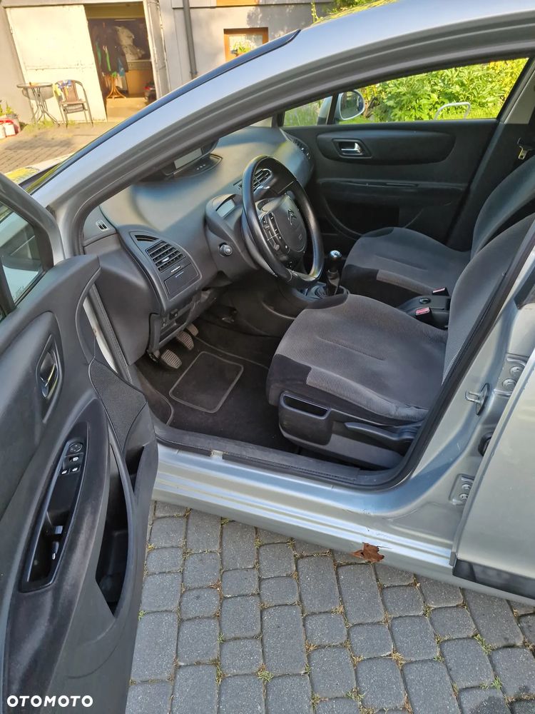 Citroën C4 1.6 16V SX - 10