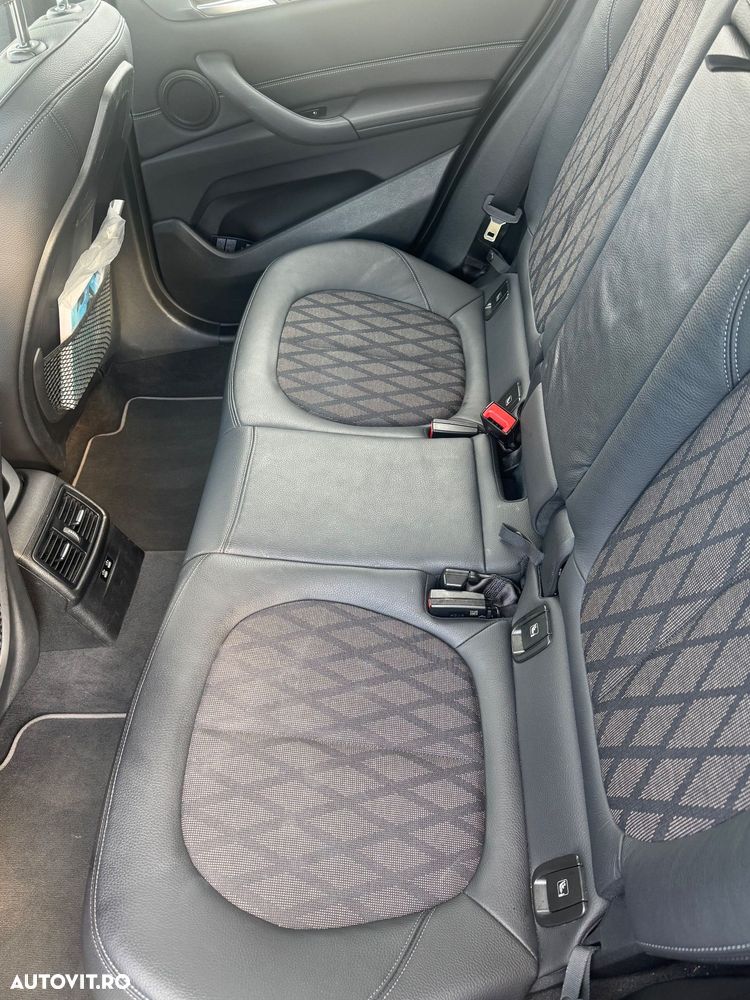 BMW X1 xDrive20d AT - 8