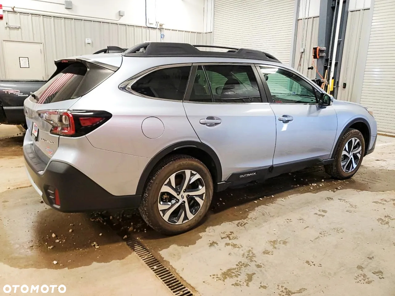 Subaru Outback - 3