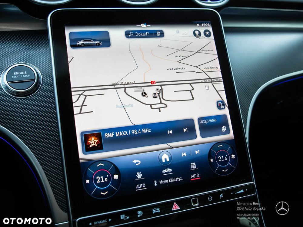 Mercedes-Benz Klasa C 300 e PHEV AMG - 11