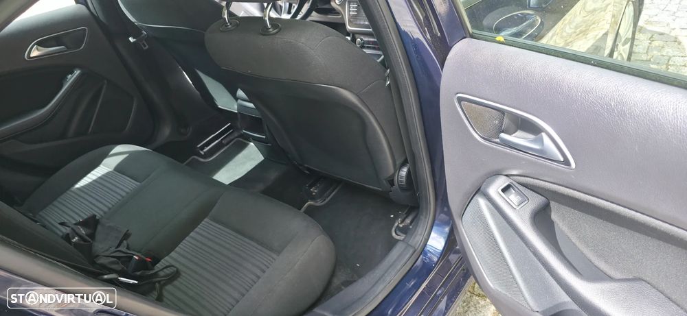 Mercedes-Benz A 180 d BlueEFFICIENCY Edition Style - 8