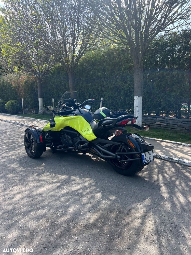 Can-Am Spyder - 5