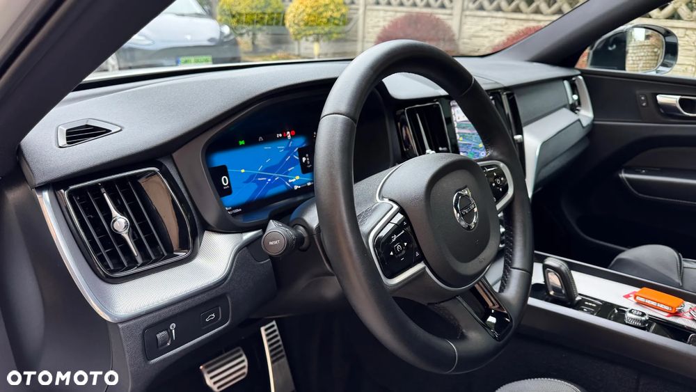 Volvo XC 60 B4 D Ultimate Dark - 29