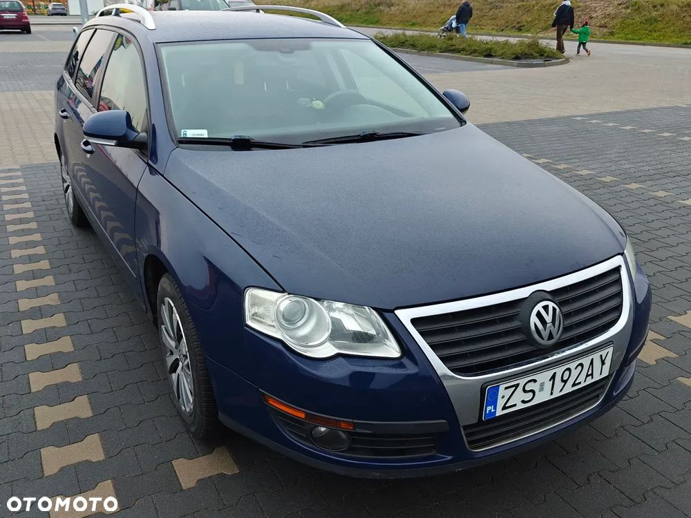 Volkswagen Passat 2.0 TDI Trendline DSG - 5