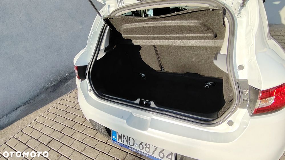 Renault Clio 1.2 16V Alize - 13