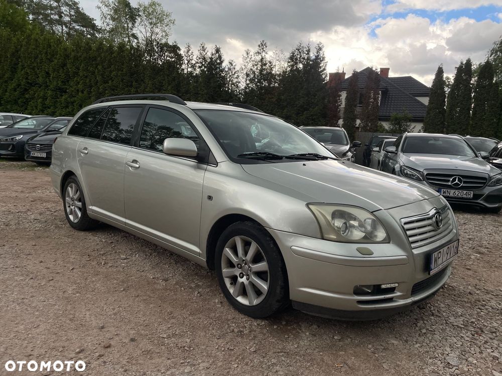 Toyota Avensis 2.0 VVT-i High - 2