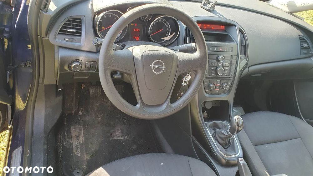 Opel Astra 1.4 EcoFLEX 150 Jahre - 10
