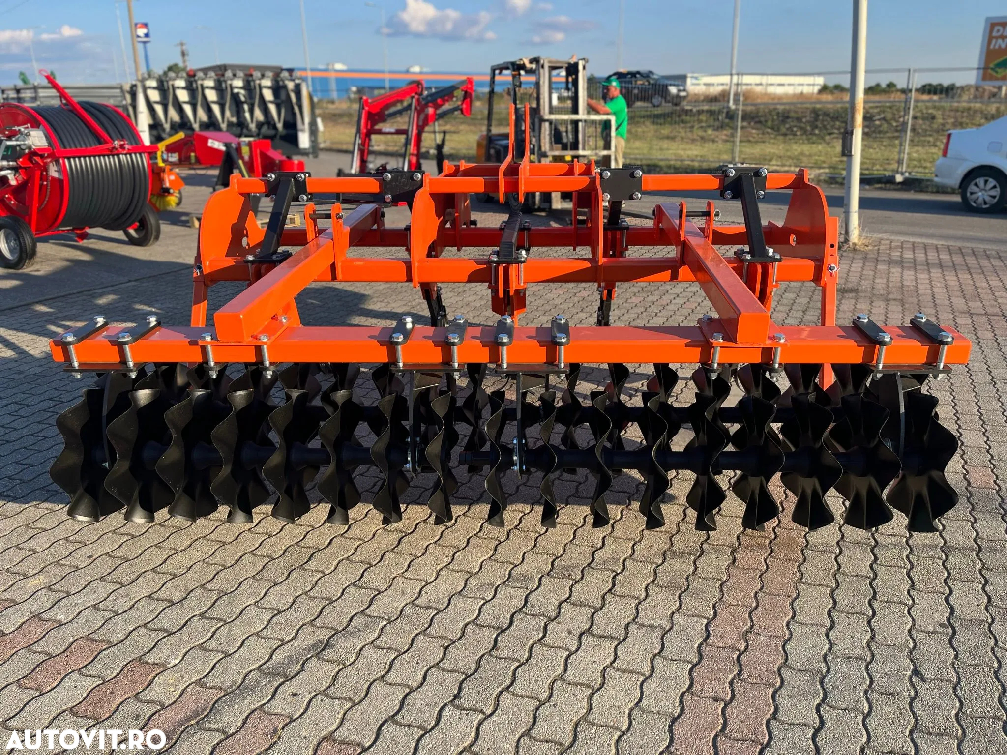Terraking Scarificator SPECIAL cu tavalug Dublu Taler ondulat - 2