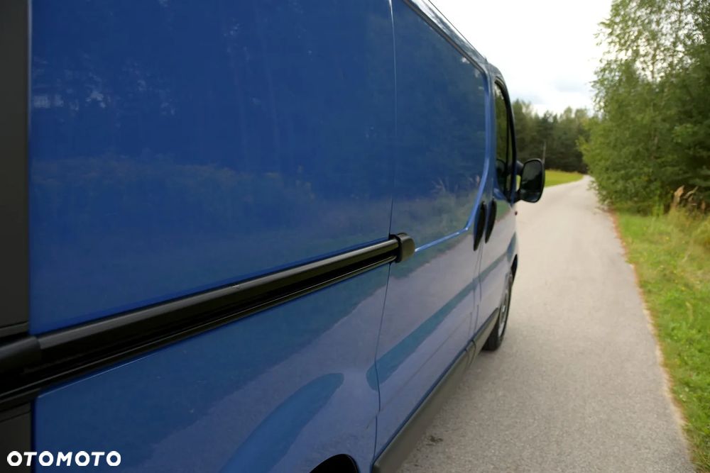 Opel VIVARO 2.5 CDTi 145KM * Z Niemiec * KLIMA * AUTOMAT * ZNAKOMITY STAN! - 15
